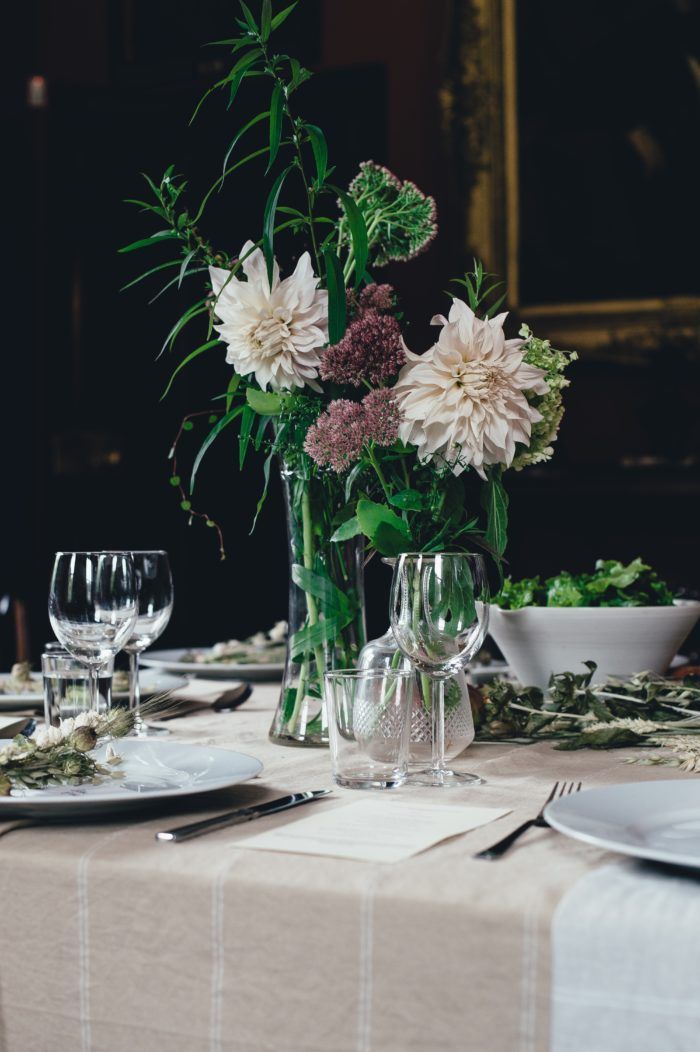 greenery table setting